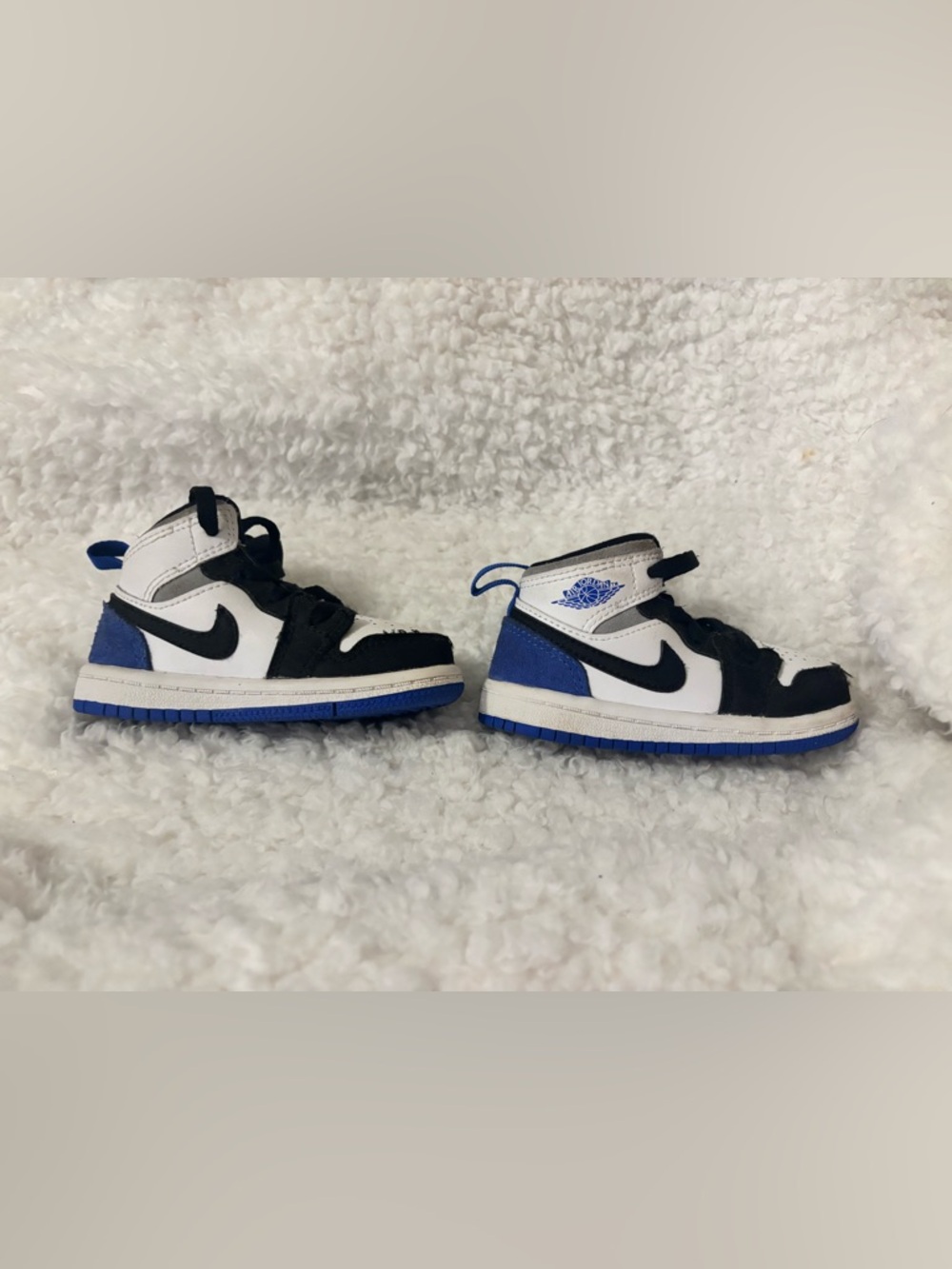 Jordan Kids Black, White & Blue High-Top Sneakers 5C